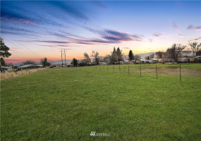 906 15th, Ellensburg, Washington 98926, ,Land,For Sale,15th,NWM1752417