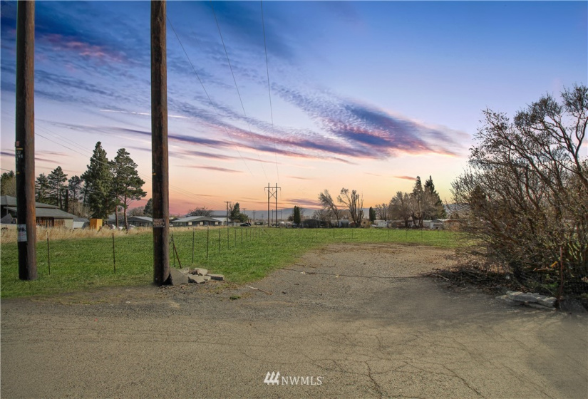 906 15th, Ellensburg, Washington 98926, ,Land,For Sale,15th,NWM1752417