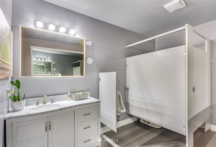 25725 101st, Kent, Washington 98030, ,Commercial Sale,For Sale,101st,NWM1755909