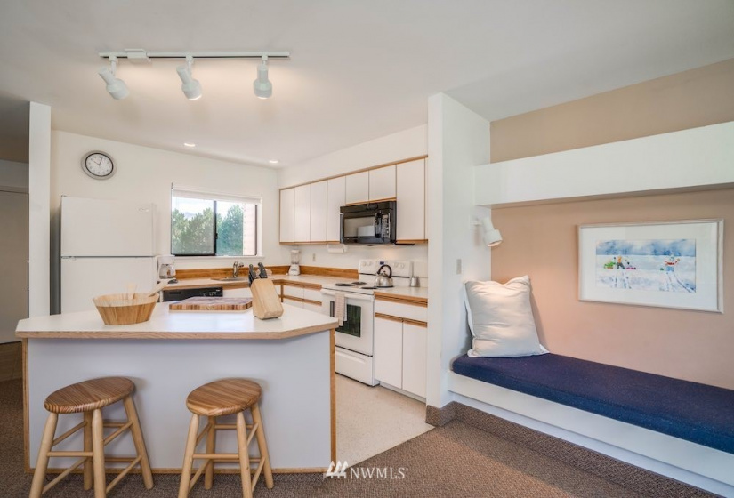 1 Tennis 662-D1, Manson, Washington 98831, 2 Bedrooms Bedrooms, ,2 BathroomsBathrooms,Residential,For Sale,Tennis,Tennis 662-D1,NWM1763912