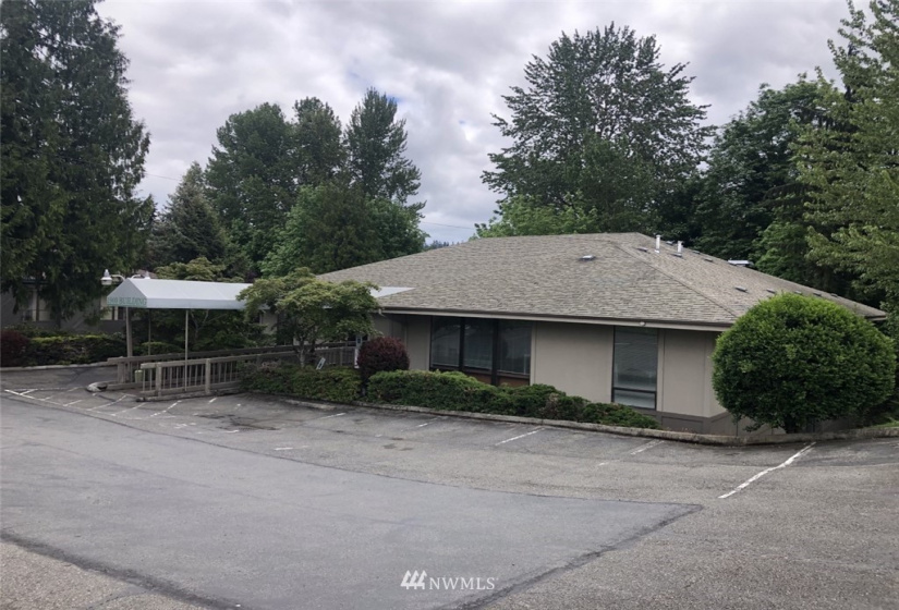 1900 116th, Bellevue, Washington 98004, ,Commercial Sale,For Sale,116th,NWM1768708