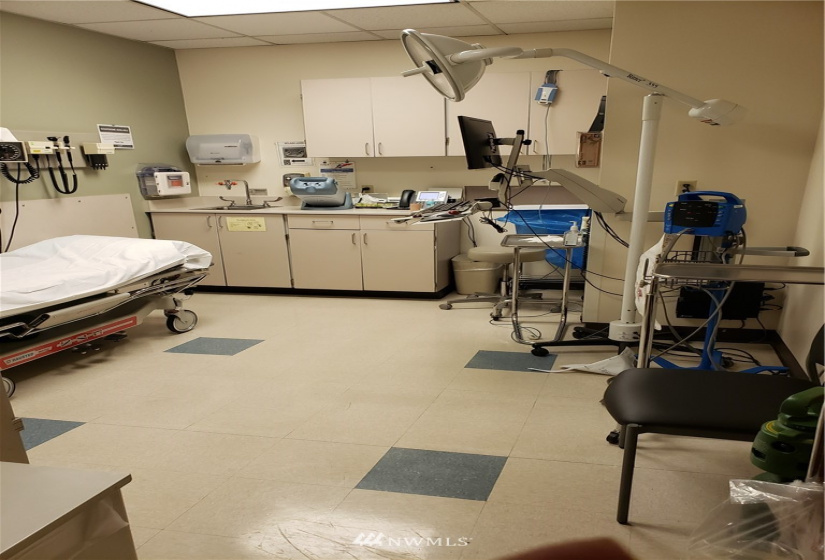 502 54th, Fife, Washington 98424, ,Commercial Sale,For Sale,54th,NWM1769370