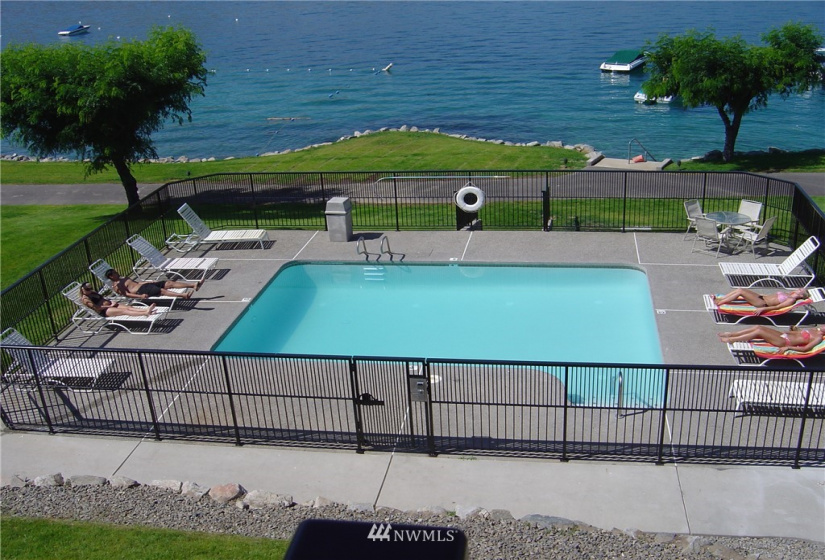 100 Lake Chelan Shores, Chelan, Washington 98816, 2 Bedrooms Bedrooms, ,2 BathroomsBathrooms,Residential,For Sale,Lake Chelan Shores,Lake Chelan Shores,NWM1769837