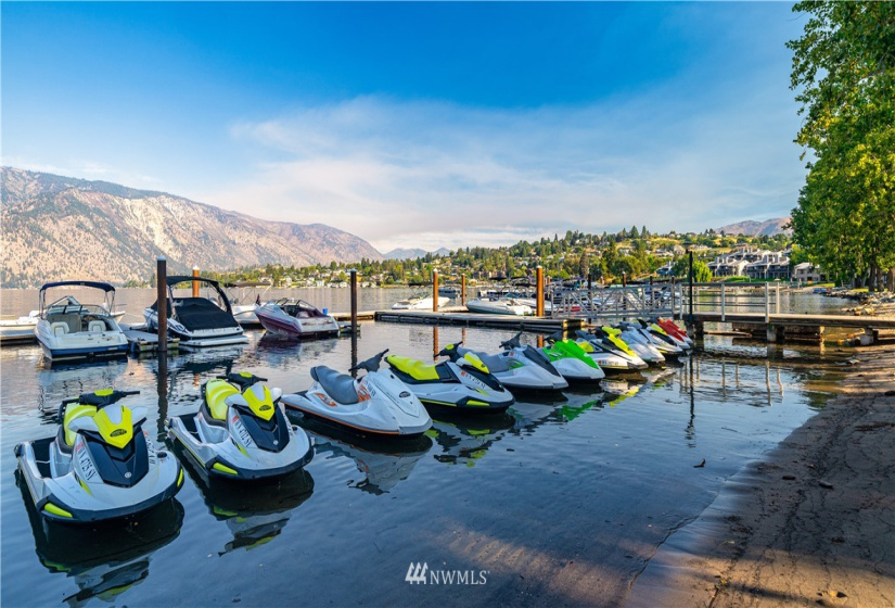 1 Lakeside 719-G, Manson, Washington 98831, 2 Bedrooms Bedrooms, ,2 BathroomsBathrooms,Residential,For Sale,Lakeside,Lakeside 719-G,NWM1769698