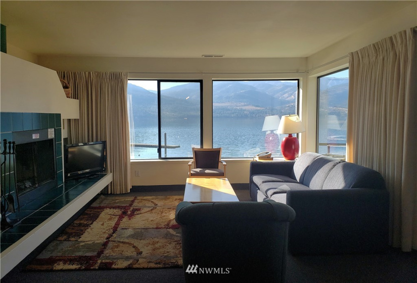 1 Lakeside 719-G, Manson, Washington 98831, 2 Bedrooms Bedrooms, ,2 BathroomsBathrooms,Residential,For Sale,Lakeside,Lakeside 719-G,NWM1769698