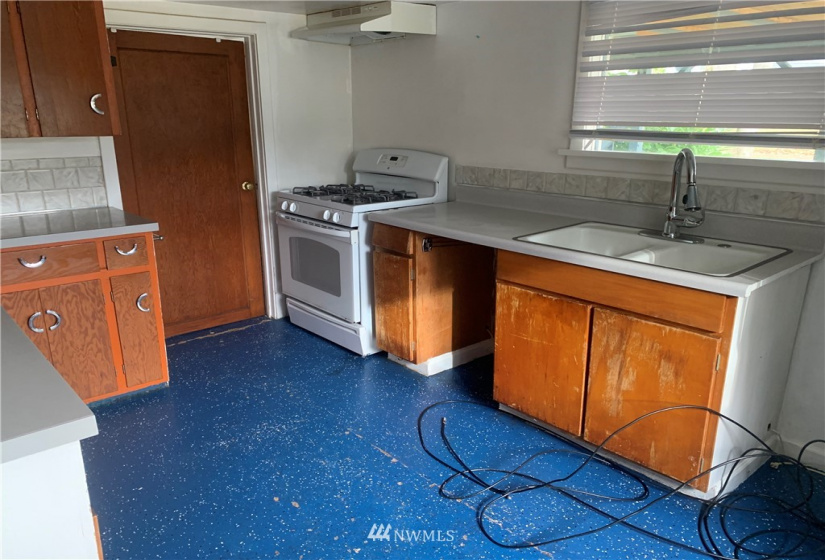 14444 Union, Lakewood, Washington 98498, 1 Bedroom Bedrooms, ,1 BathroomBathrooms,Residential,For Sale,Union,NWM1773532