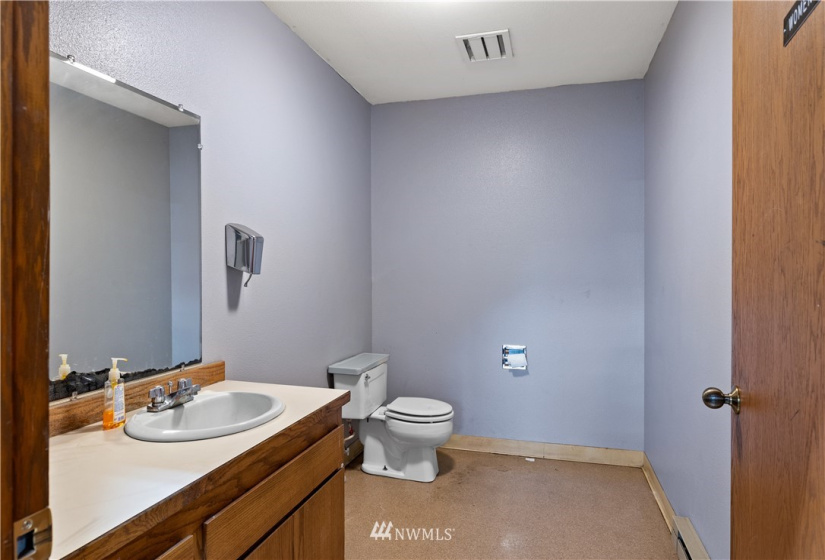 1020 1st, Cosmopolis, Washington 98537, ,Commercial Sale,For Sale,1st,NWM1776566