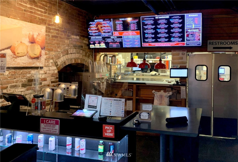 606 Post / 88 Yesler, Seattle, Washington 98104, ,Residential,For Sale,Post / 88 Yesler,NWM1783035