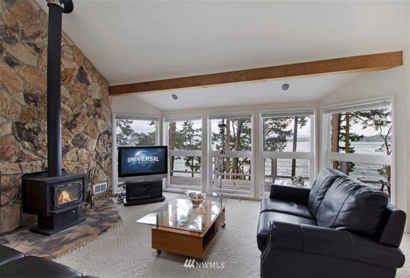 999 Eureka, San Juan Island, Washington 98250, 2 Bedrooms Bedrooms, ,Residential,For Sale,Eureka,NWM1783855