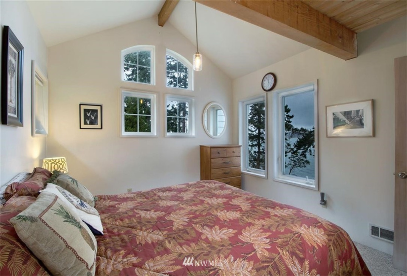 999 Eureka, San Juan Island, Washington 98250, 2 Bedrooms Bedrooms, ,Residential,For Sale,Eureka,NWM1783855