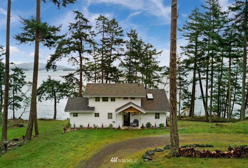 999 Eureka, San Juan Island, Washington 98250, 2 Bedrooms Bedrooms, ,Residential,For Sale,Eureka,NWM1783855