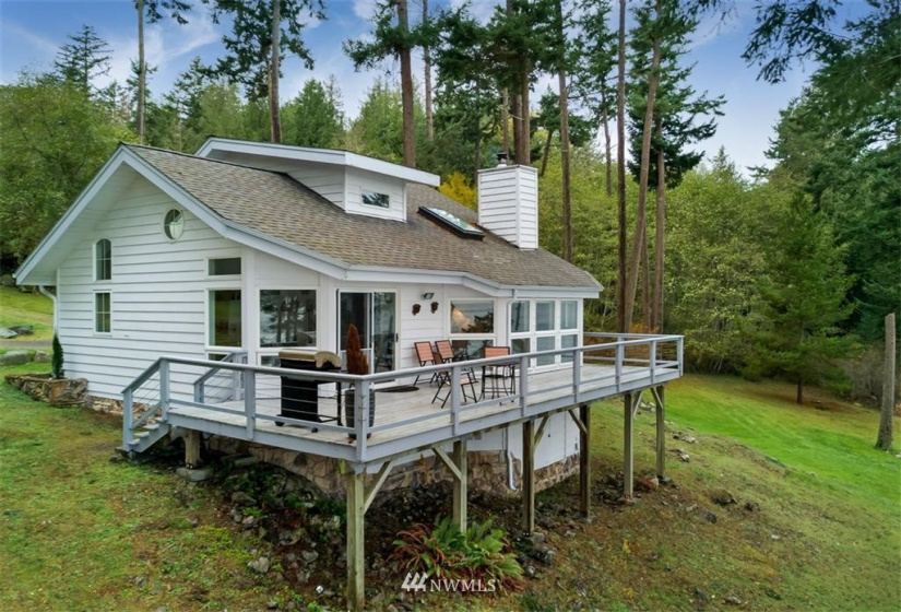 999 Eureka, San Juan Island, Washington 98250, 2 Bedrooms Bedrooms, ,Residential,For Sale,Eureka,NWM1783855