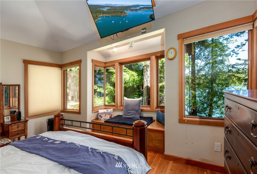 408 Heron, San Juan Island, Washington 98250, 2 Bedrooms Bedrooms, ,1 BathroomBathrooms,Residential,For Sale,Yacht Haven 1st Add,Heron,NWM1787607