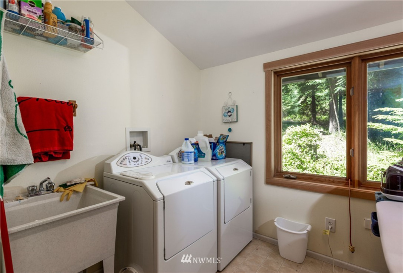 408 Heron, San Juan Island, Washington 98250, 2 Bedrooms Bedrooms, ,1 BathroomBathrooms,Residential,For Sale,Yacht Haven 1st Add,Heron,NWM1787607
