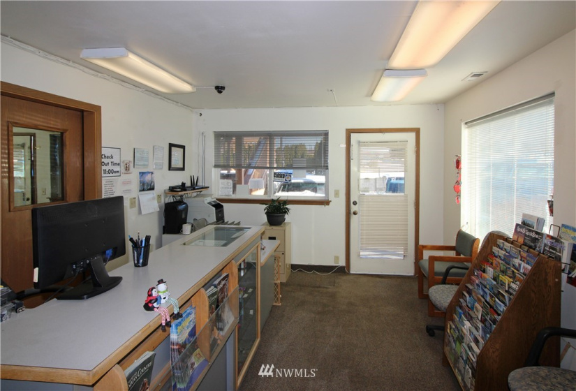 16 Hwy 97, Brewster, Washington 98812, ,Commercial Sale,For Sale,Hwy 97,NWM1802316