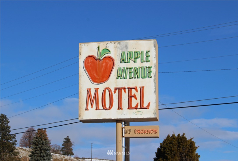 16 Hwy 97, Brewster, Washington 98812, ,Commercial Sale,For Sale,Hwy 97,NWM1802316