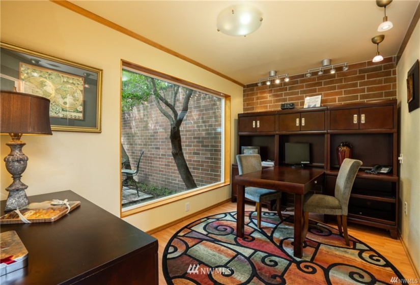 1051 7th Ave, Oak Harbor, Washington 98277, ,Commercial Sale,For Sale,7th Ave,NWM1803159