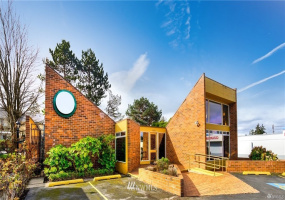 1051 7th Ave, Oak Harbor, Washington 98277, ,Commercial Sale,For Sale,7th Ave,NWM1803159