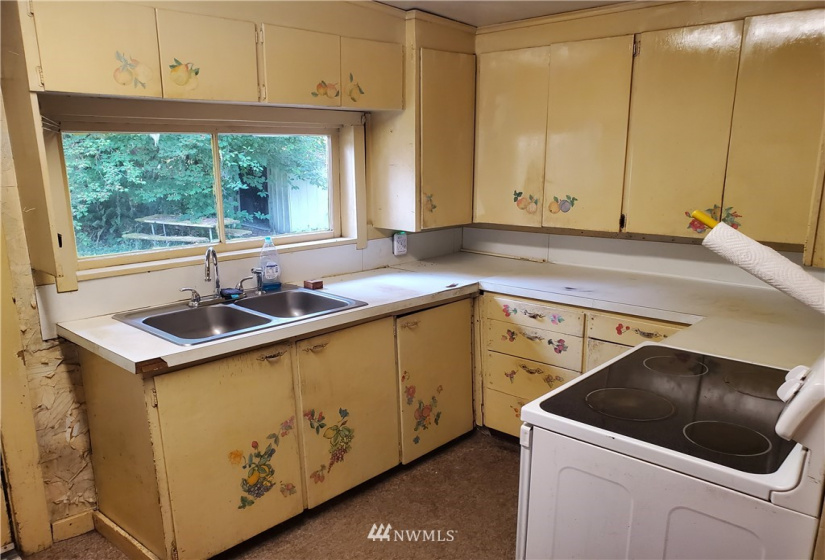 21 Bunker Road, Forks, Washington 98331, 4 Bedrooms Bedrooms, ,Residential,For Sale,Bunker Road,NWM1808841