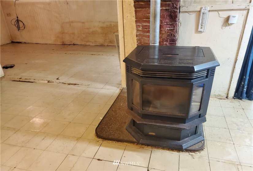 21 Bunker Road, Forks, Washington 98331, 4 Bedrooms Bedrooms, ,Residential,For Sale,Bunker Road,NWM1808841