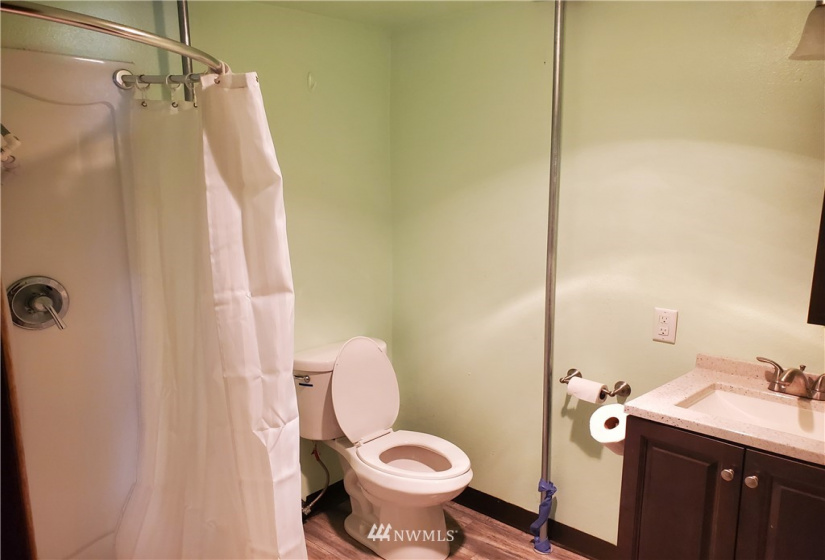 21 Bunker Road, Forks, Washington 98331, 4 Bedrooms Bedrooms, ,Residential,For Sale,Bunker Road,NWM1808841