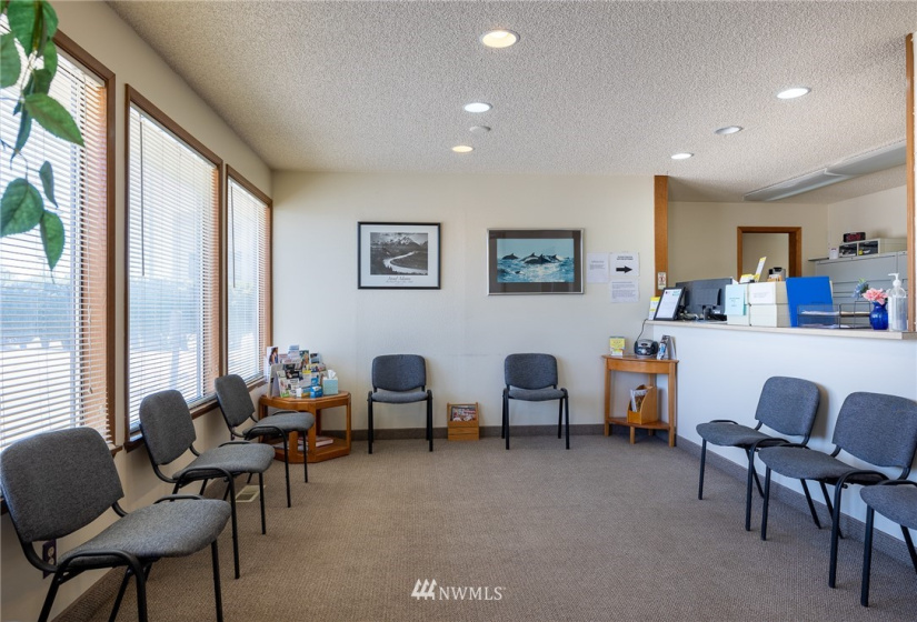 945 Stevens, Richland, Washington 99354, ,Commercial Sale,For Sale,Stevens,NWM1815387