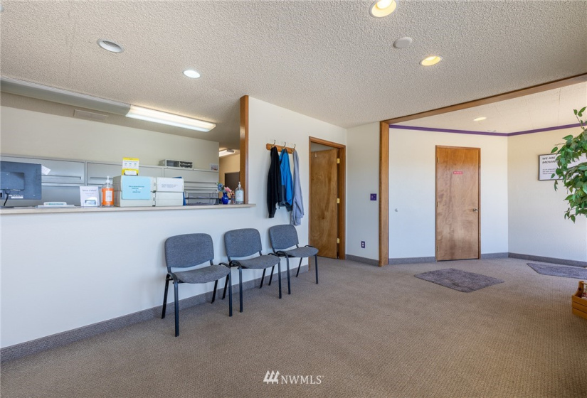 945 Stevens, Richland, Washington 99354, ,Commercial Sale,For Sale,Stevens,NWM1815387