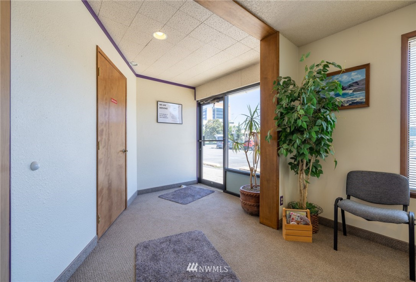 945 Stevens, Richland, Washington 99354, ,Commercial Sale,For Sale,Stevens,NWM1815387