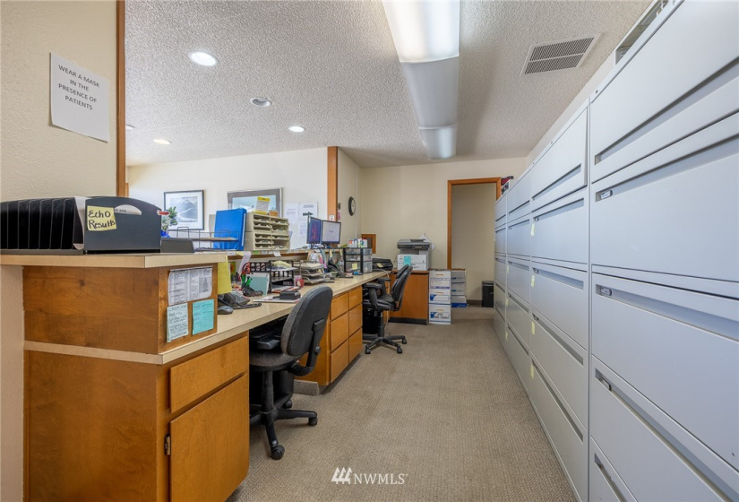 945 Stevens, Richland, Washington 99354, ,Commercial Sale,For Sale,Stevens,NWM1815387