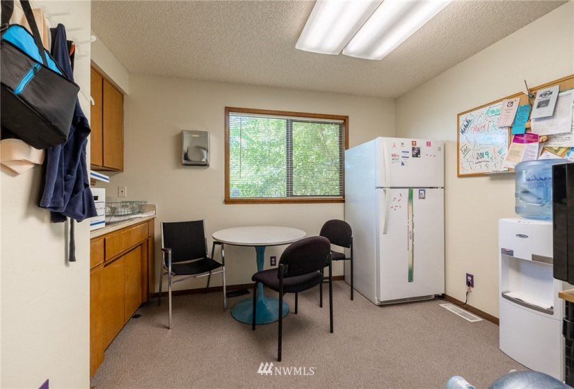 945 Stevens, Richland, Washington 99354, ,Commercial Sale,For Sale,Stevens,NWM1815387