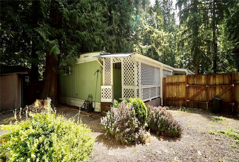 1729 194th, Bothell, Washington 98012, 2 Bedrooms Bedrooms, ,1 BathroomBathrooms,Residential,For Sale,194th,NWM1815794