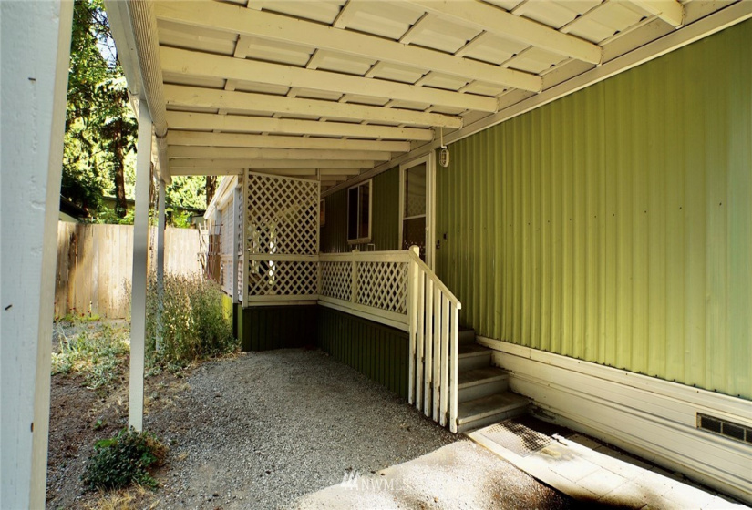 1729 194th, Bothell, Washington 98012, 2 Bedrooms Bedrooms, ,1 BathroomBathrooms,Residential,For Sale,194th,NWM1815794