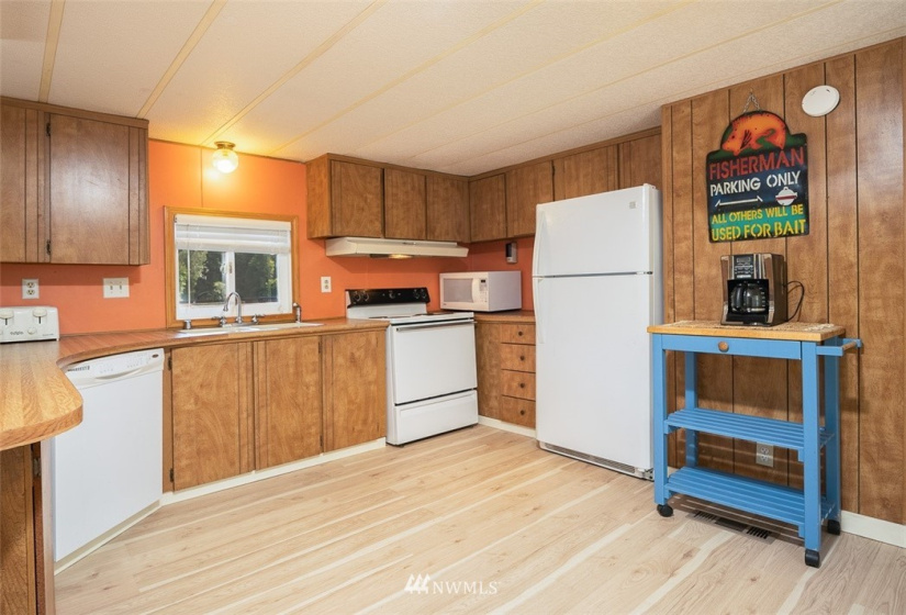 41871 North Shore, Concrete, Washington 98237, 2 Bedrooms Bedrooms, ,1 BathroomBathrooms,Residential,For Sale,Cape Horn on the Skagit 2,North Shore,NWM1816493