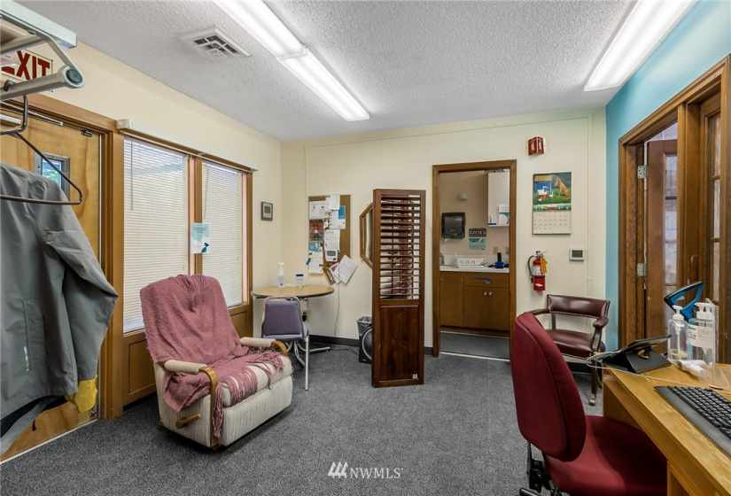 3450 Carlton, Silverdale, Washington 98383, ,Commercial Sale,For Sale,Carlton,NWM1811309