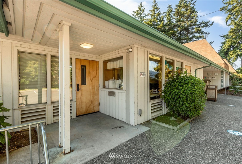 3450 Carlton, Silverdale, Washington 98383, ,Commercial Sale,For Sale,Carlton,NWM1811309