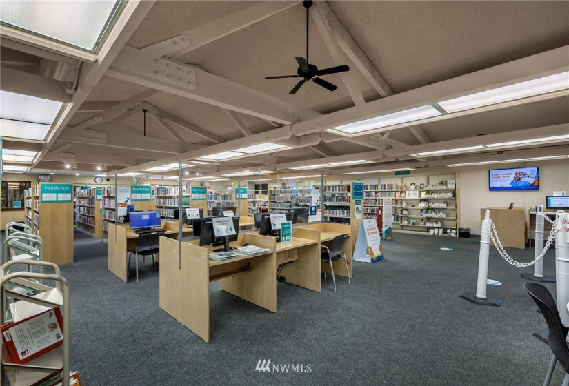 3450 Carlton, Silverdale, Washington 98383, ,Commercial Sale,For Sale,Carlton,NWM1811309