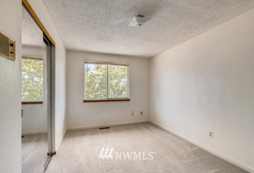 16747 6th, Shoreline, Washington 98155, 6 Bedrooms Bedrooms, ,2 BathroomsBathrooms,Residential,For Sale,6th,NWM1816732