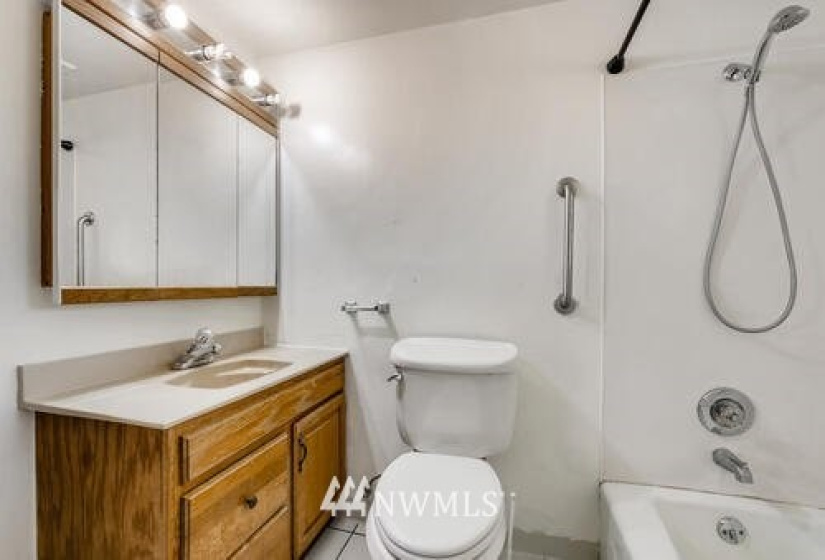 16747 6th, Shoreline, Washington 98155, 6 Bedrooms Bedrooms, ,2 BathroomsBathrooms,Residential,For Sale,6th,NWM1816732