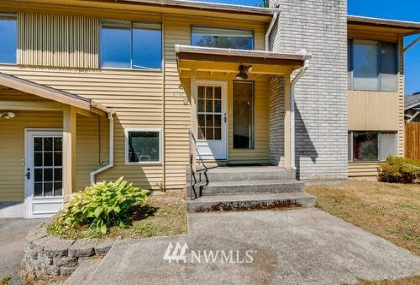 16747 6th, Shoreline, Washington 98155, 6 Bedrooms Bedrooms, ,2 BathroomsBathrooms,Residential,For Sale,6th,NWM1816732