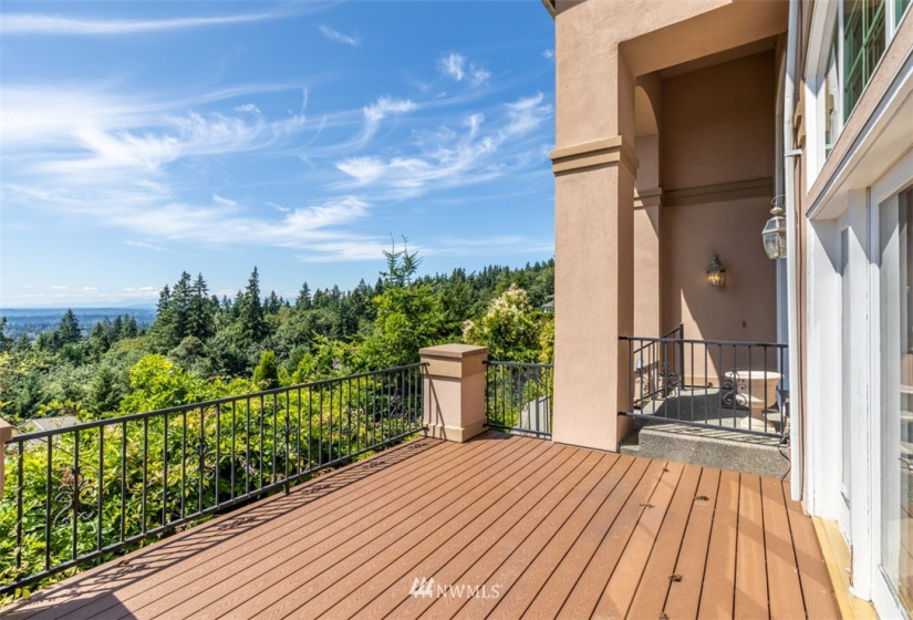 6220 153rd, Bellevue, Washington 98006, 4 Bedrooms Bedrooms, ,3 BathroomsBathrooms,Residential,For Sale,153rd,NWM1816777