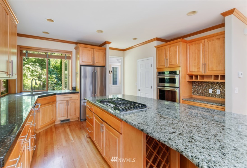 6220 153rd, Bellevue, Washington 98006, 4 Bedrooms Bedrooms, ,3 BathroomsBathrooms,Residential,For Sale,153rd,NWM1816777