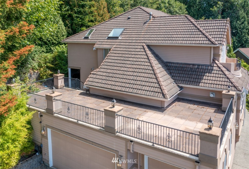 6220 153rd, Bellevue, Washington 98006, 4 Bedrooms Bedrooms, ,3 BathroomsBathrooms,Residential,For Sale,153rd,NWM1816777