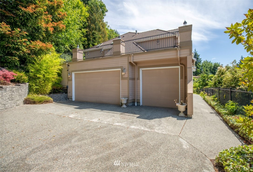 6220 153rd, Bellevue, Washington 98006, 4 Bedrooms Bedrooms, ,3 BathroomsBathrooms,Residential,For Sale,153rd,NWM1816777