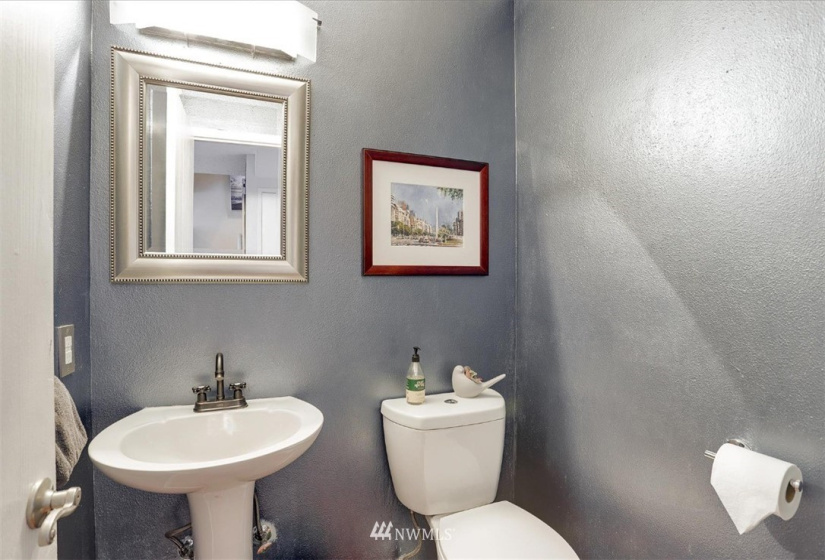 8400 26th, Seattle, Washington 98106, 2 Bedrooms Bedrooms, ,1 BathroomBathrooms,Residential,For Sale,Longfellow Run,26th,NWM1817054