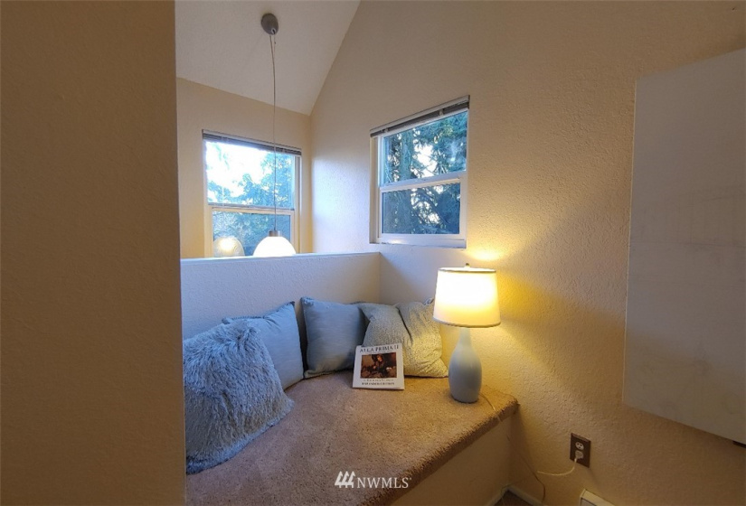 8400 26th, Seattle, Washington 98106, 2 Bedrooms Bedrooms, ,1 BathroomBathrooms,Residential,For Sale,Longfellow Run,26th,NWM1817054