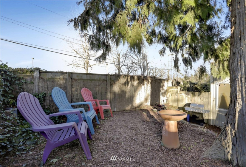 8400 26th, Seattle, Washington 98106, 2 Bedrooms Bedrooms, ,1 BathroomBathrooms,Residential,For Sale,Longfellow Run,26th,NWM1817054