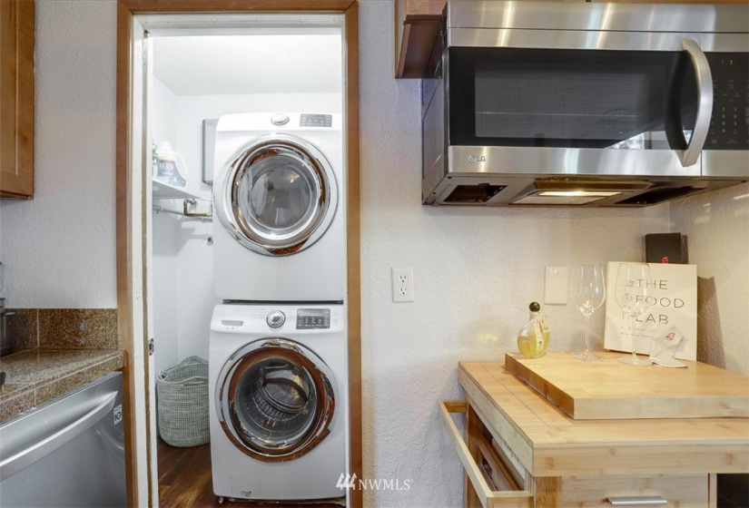 8400 26th, Seattle, Washington 98106, 2 Bedrooms Bedrooms, ,1 BathroomBathrooms,Residential,For Sale,Longfellow Run,26th,NWM1817054