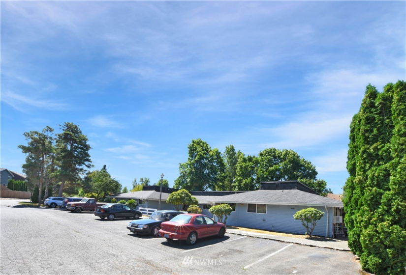 10839 200th, Kent, Washington 98031, ,Residential Income,For Sale,200th,NWM1814152