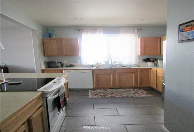 10023 2nd, Lake Stevens, Washington 98258, 3 Bedrooms Bedrooms, ,2 BathroomsBathrooms,Residential,For Sale,2nd,NWM1817396