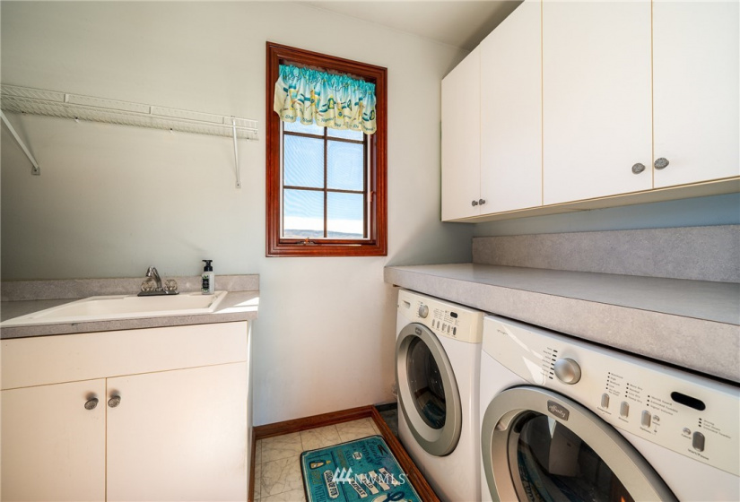 3470 Westridge, Wenatchee, Washington 98801, 4 Bedrooms Bedrooms, ,2 BathroomsBathrooms,Residential,For Sale,Westridge Phase II,Westridge,NWM1814708